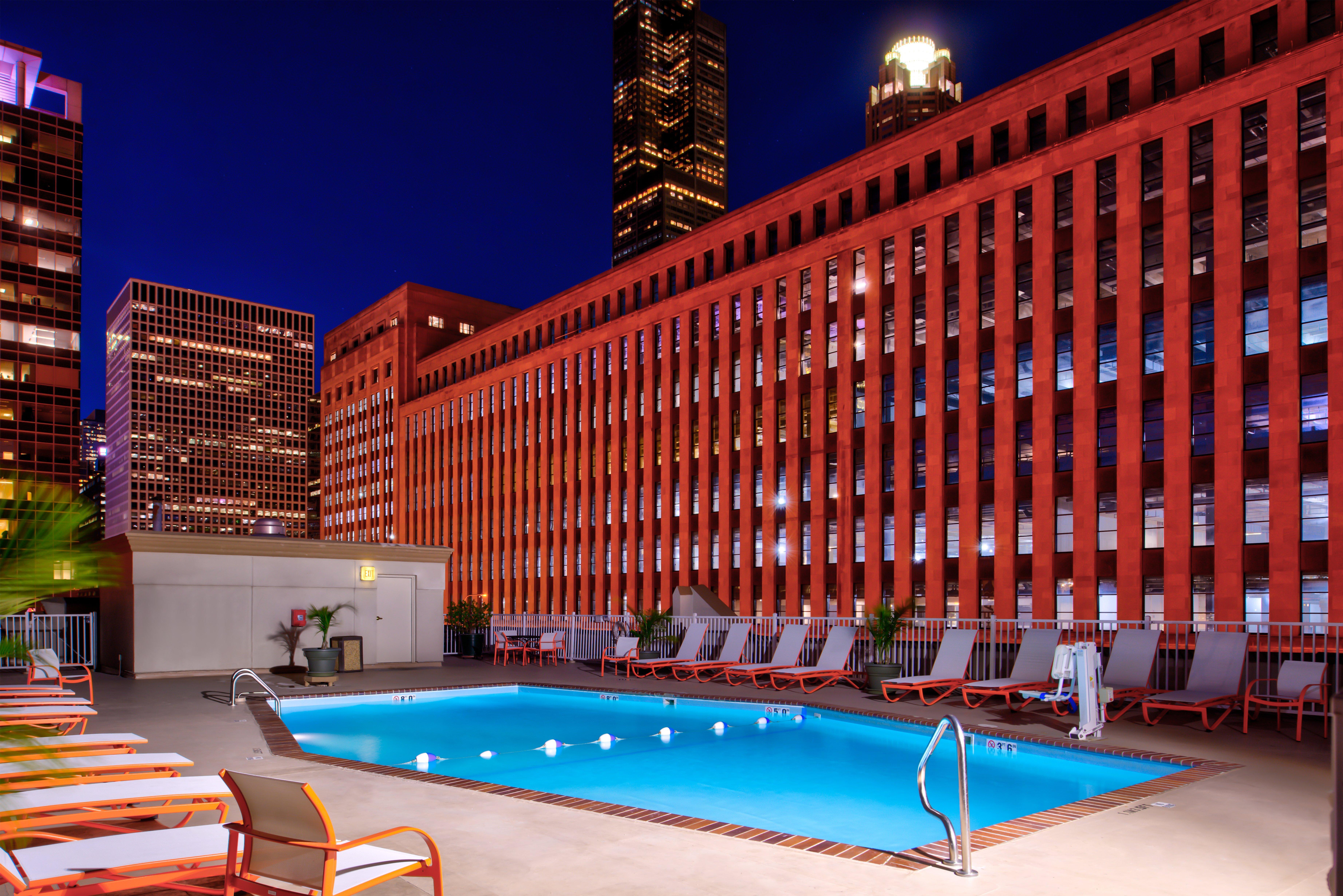 Holiday Inn Hotel & Suites Chicago - Downtown, An Ihg Hotel Dış mekan fotoğraf